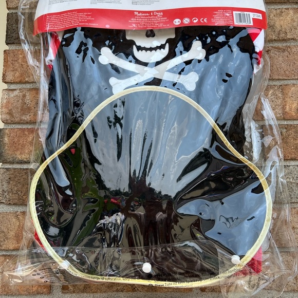 Melissa & Doug Pirate Dress-Up - Picture 2 of 2